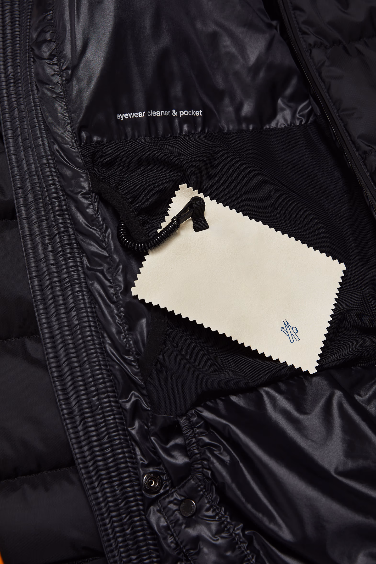 Chaqueta plumífero de esquí con capucha Camurac Hombre Negro Moncler 10
